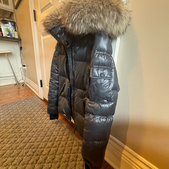 Sam Jacket with hooded Fur. Women - Picture 9 of 10